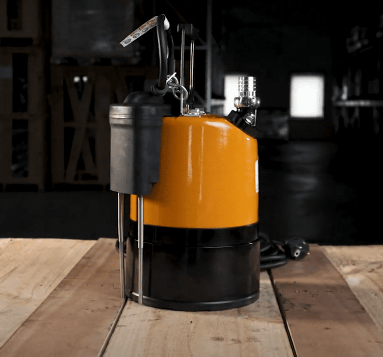 Automatic Tsurumi Puddle pump, orange with sensor