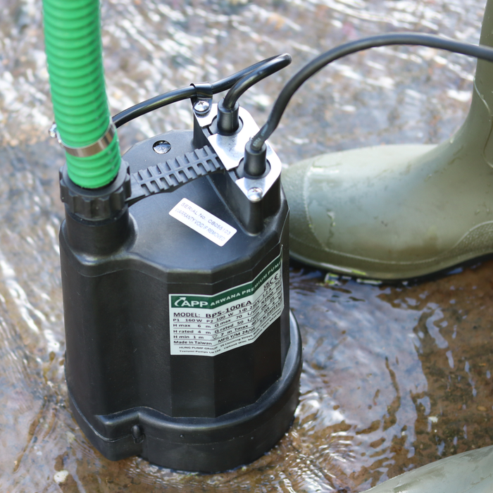 Water pump in water with APP BPS100EA label 