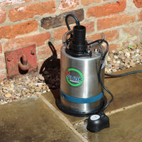Automatic Evak residox 400 puddle pump with crab sensor on wet ground