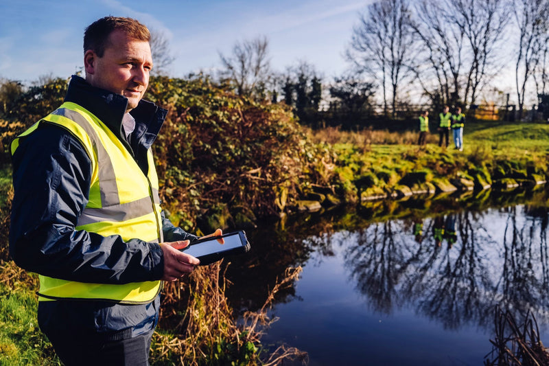 flood risk consultants on survey