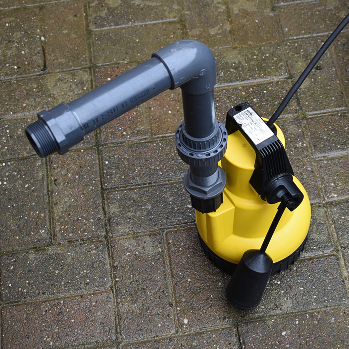 AMA drainer water pump with pipe attached