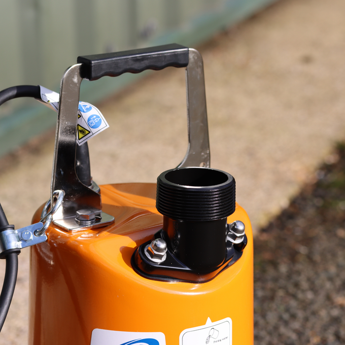 50mm outlet close up of Tsurumi LSC2.75s 