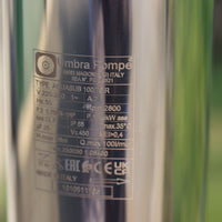 close up of umbra pompe Acuasub well borehole water pump label