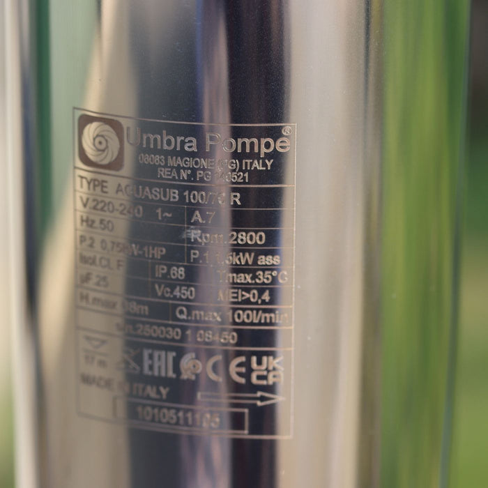 close up of umbra pompe Acuasub well borehole water pump label