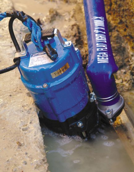 site drainage submersible pump in dirty water